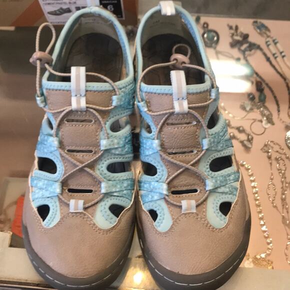 Jambu 6 blue sandals. - Picture 1 of 6